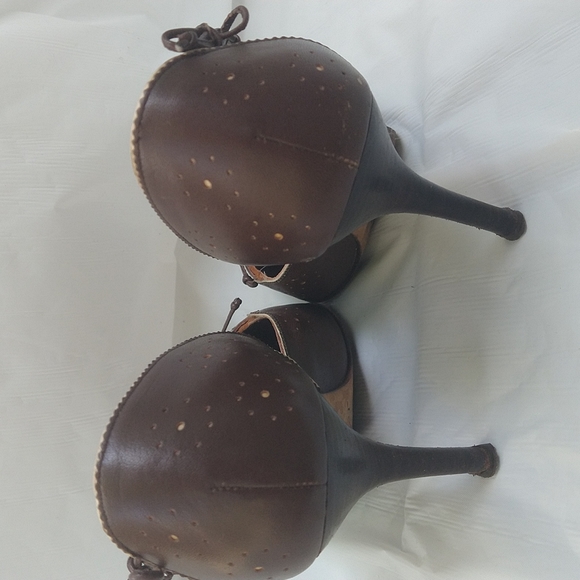 JOEY O Peep Toe Pumps - Picture 4 of 10